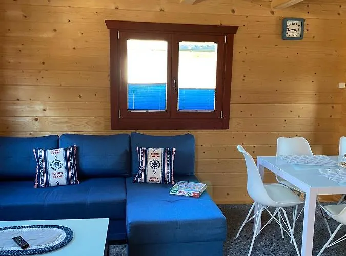 Beata W Sasinie Apartamento *