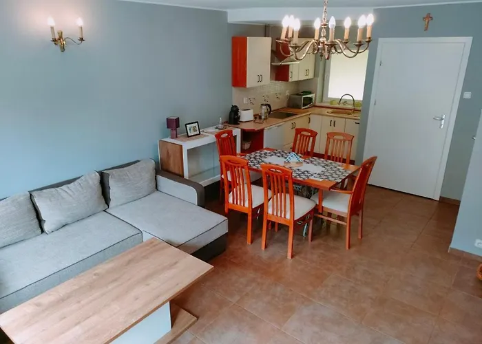 Beata W Sasinie Apartamento